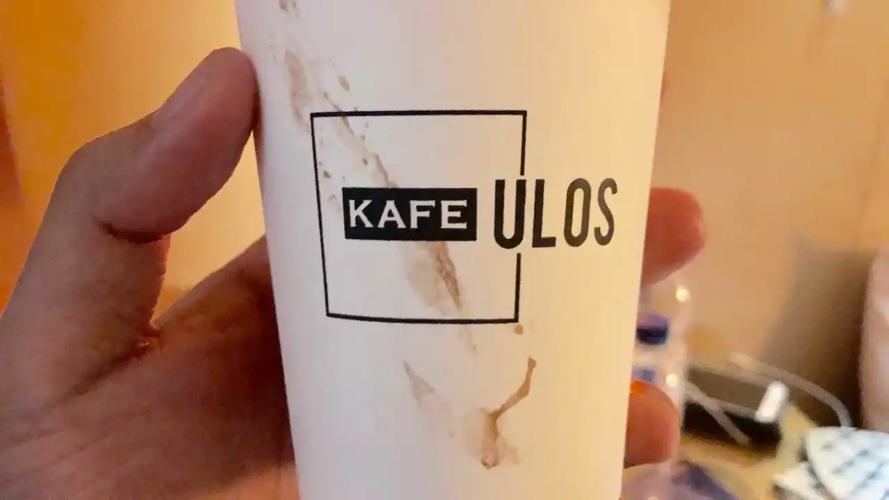 Ulos Cafe