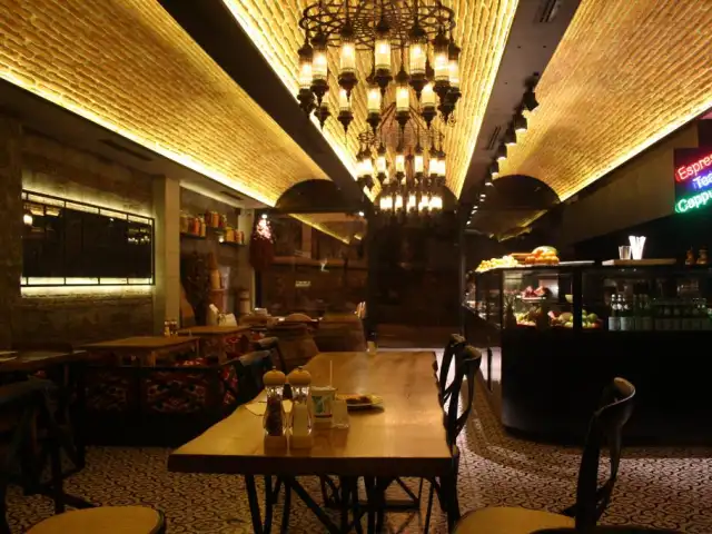 Sultan Mehmet Cafe & Restaurant'nin yemek ve ambiyans fotoğrafları 52