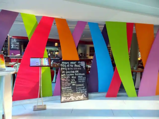 Gambar Makanan Colours Cafe - Ibis Styles Legian 10