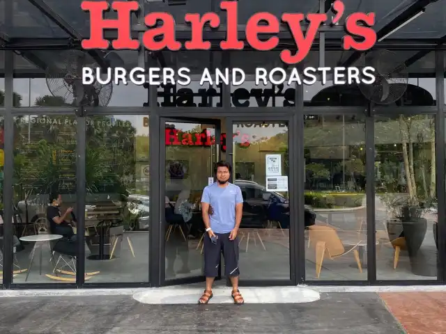 Harley’s burger and roaster  Food Photo 14