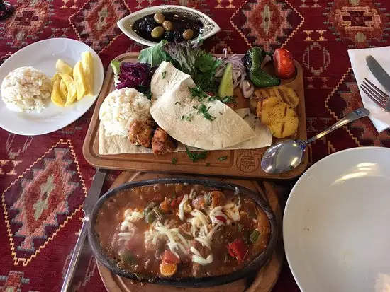Old İstanbul cuisine'nin yemek ve ambiyans fotoğrafları 26