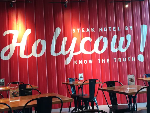 Gambar Makanan Steak Hotel by Holycow! 8