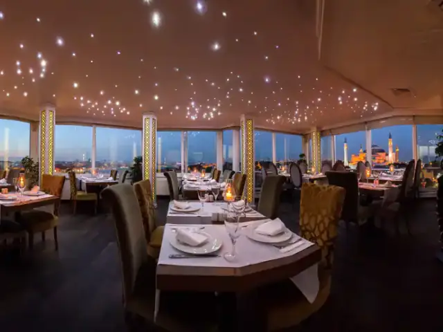 Panoramic Restaurant - Adamar Hotel'nin yemek ve ambiyans fotoğrafları 2