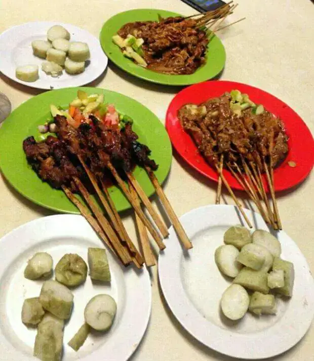 Gambar Makanan Warung Sate H. Ismail 13