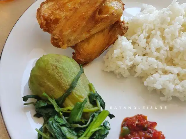 Gambar Makanan Rumah Makan Ibu Haji Cijantung 9