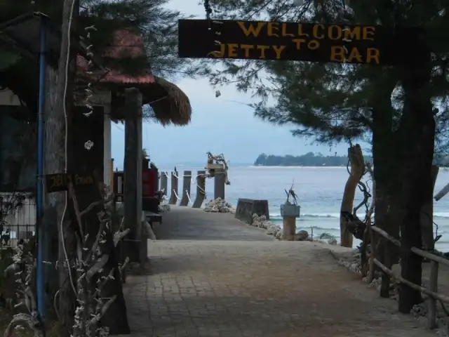 Gambar Makanan Jetty Bar Gili Meno 3