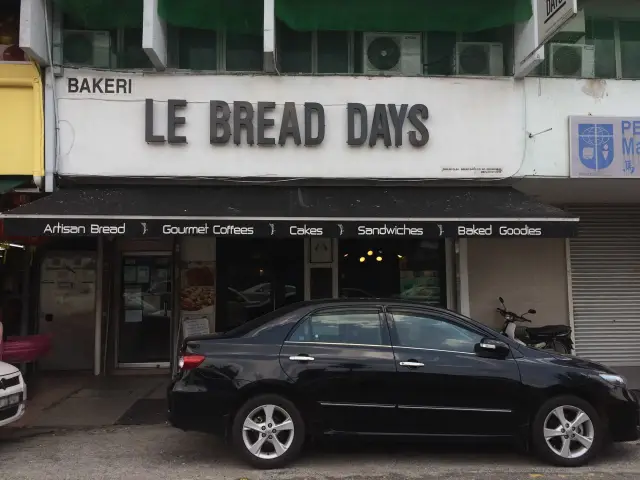 Le Bread Days Food Photo 2