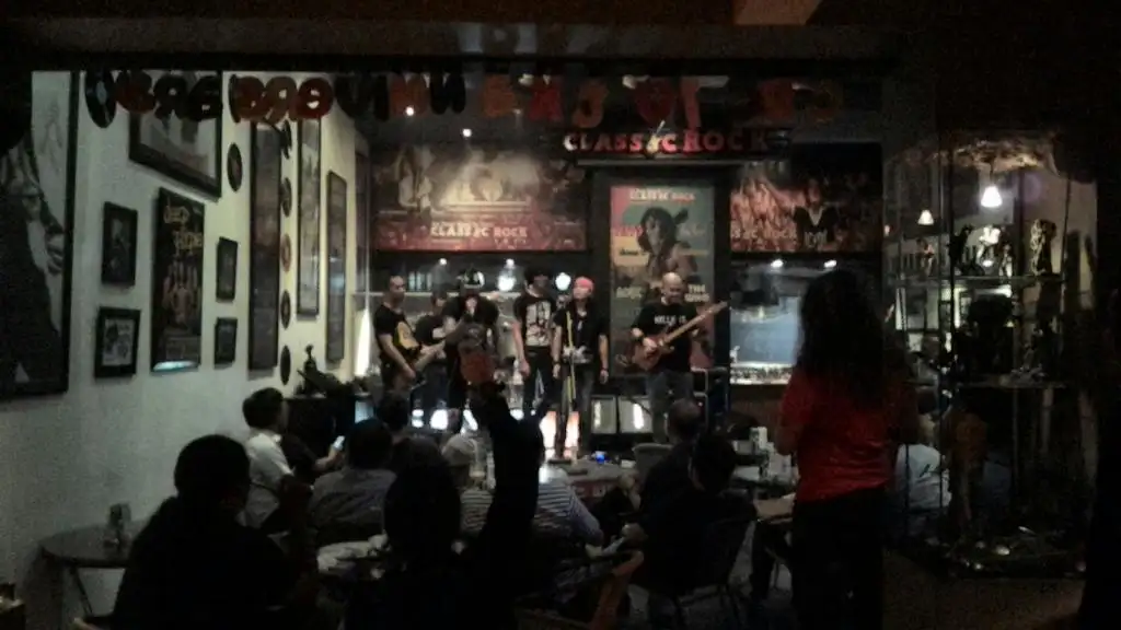 Classic Rock Cafe