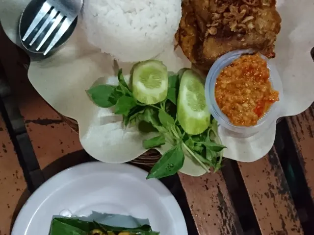Gambar Makanan Ayam Goreng Fatmawati 1