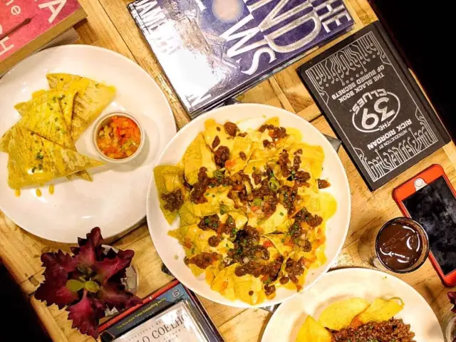 Cuaderno: Fil-Mex Fusion & Book Cafe Food Photo 3