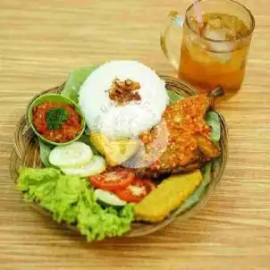 Gambar Makanan Ayam Penyet & Geprek Medan, Pelita 4 1