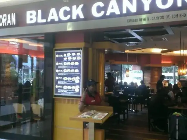 Restoran Black Canyon