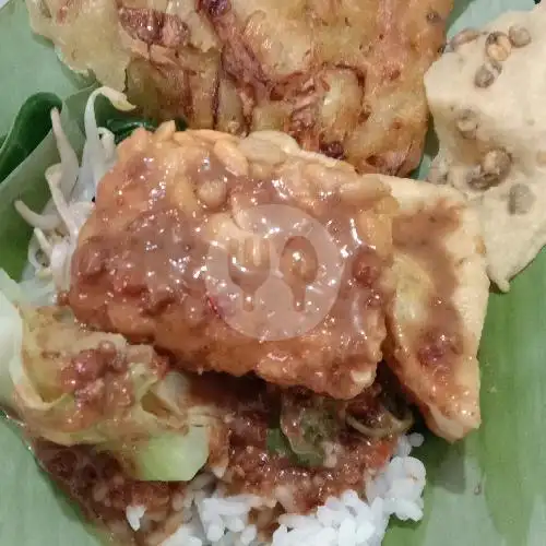 Gambar Makanan Warung Bu Menur Nasi Pecel Rames Es Campur, Banyumanik 2