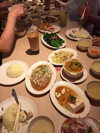 The Chicken Rice Shop