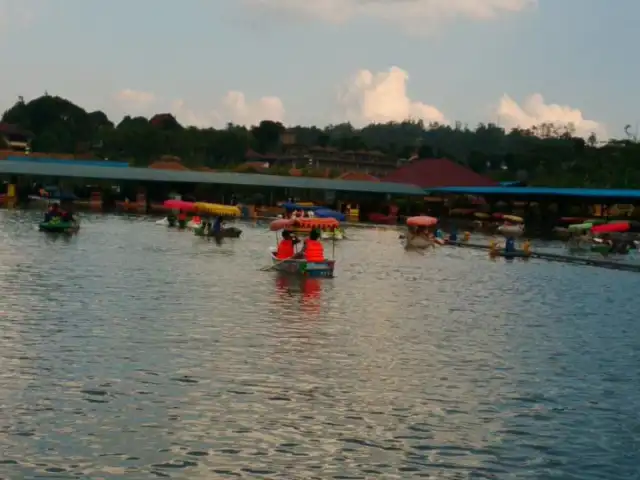 Gambar Makanan Steam boat floating market lembang 12