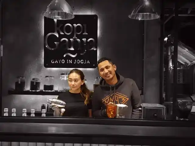 Gambar Makanan Kopi Ganja 10