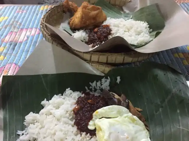 Nasi Lemak Kukus Kak Dah CD