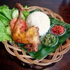 Gambar Makanan Nasi Bebek Bumbu Hitam Cak Farid 1