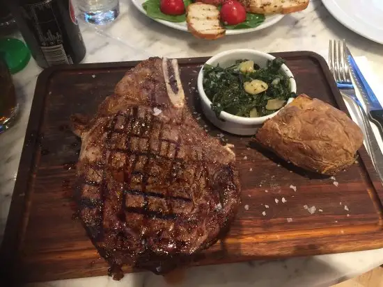 Nusr-Et Steakhouse'nin yemek ve ambiyans fotoğrafları 30
