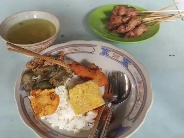 Gambar Makanan Warung Makan Sari Mertha - Spesial Ikan Laut 4