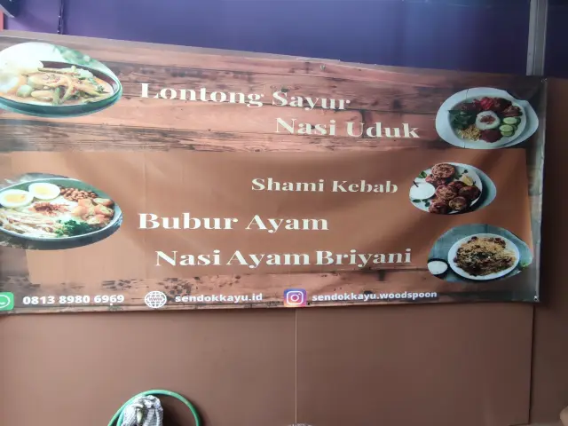 Gambar Makanan Sendok Kayu 3