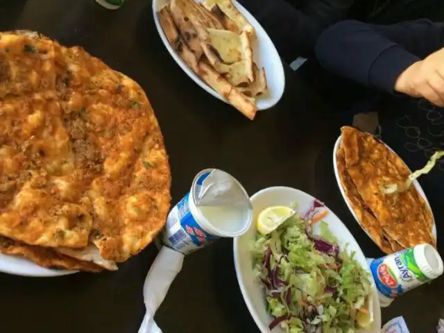 OL-ES Lahmacun'nin yemek ve ambiyans fotoğrafları 1