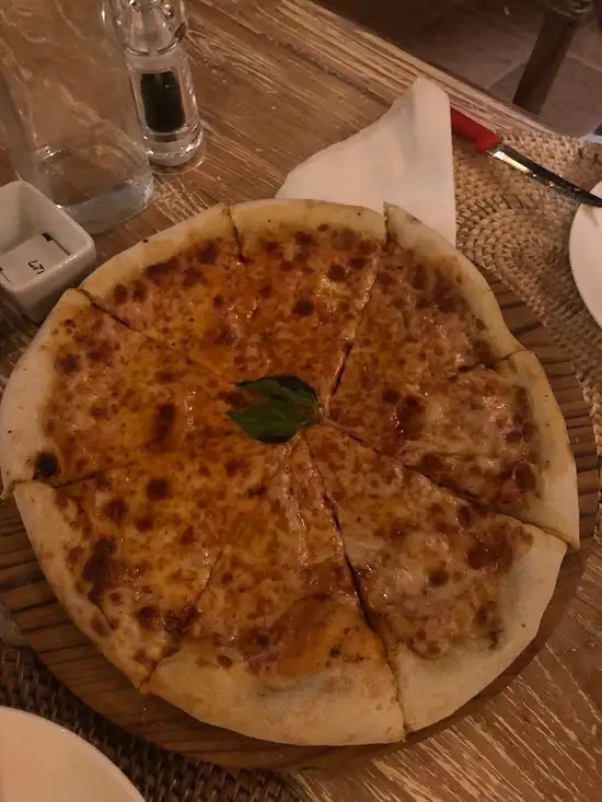 Gambar Makanan Francesco's Pizza 1