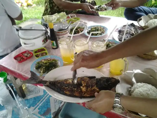 Gambar Makanan Lesehan Ikan Bakar Tanjung Alam 15