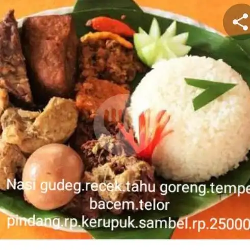 Gambar Makanan Nasi Gudeg & Nasi Kuning Bu Dewi, Kebon Jeruk 15