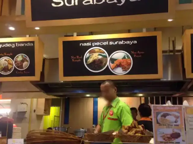 Gambar Makanan Nasi Pecel Surabaya 3