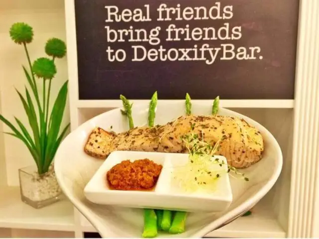 Detoxify Bar Food Photo 4