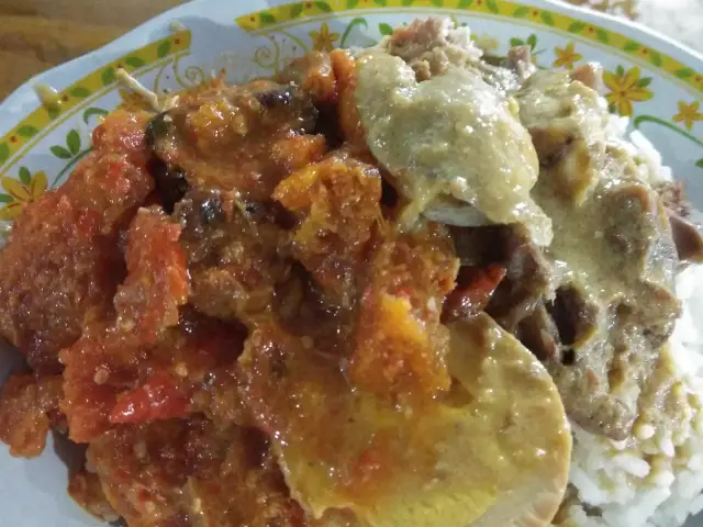 Gambar Makanan Gudeg Pecel Cedhak Ubaya 3