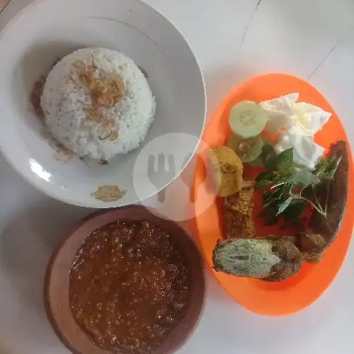 Gambar Makanan Pecel Lele Ibu Nurjanah 2