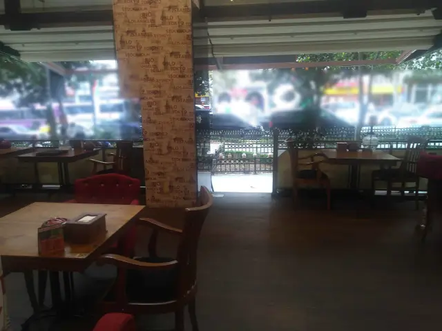 Rotana istanbul Cafe Restaurant'nin yemek ve ambiyans fotoğrafları 6