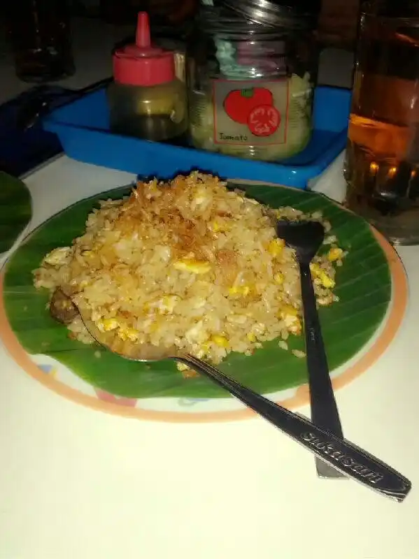 Gambar Makanan Spesial Nasi Goreng "Bu Djaikem" 7