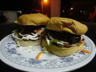 AlorStar Burger Bakar Food Photo 3