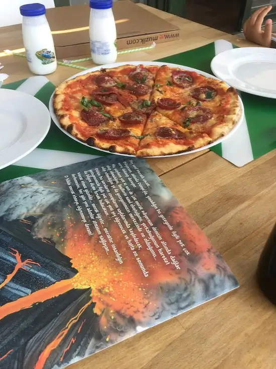 Tayyare Pizza'nin yemek ve ambiyans fotoğrafları 4