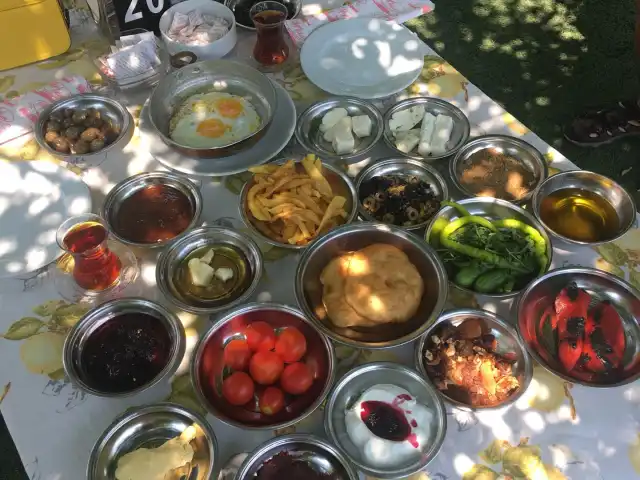 Bizimköy Et-Mangal Restaurant'nin yemek ve ambiyans fotoğrafları 9