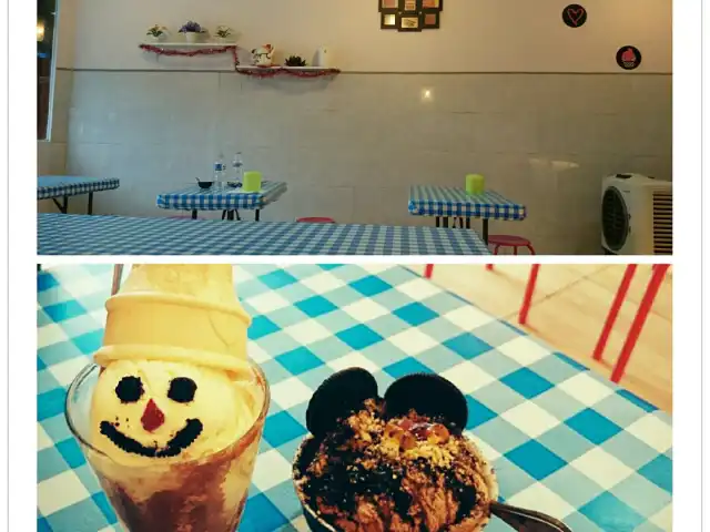 Gambar Makanan Nom Nom Ice Cream Cafe 13