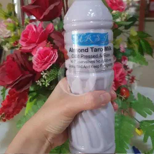 Gambar Makanan Susu Almond Makassar 5