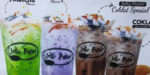 Jelly Potter, Gajah Mada