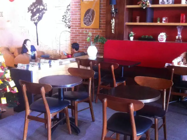 Holly's Coffee Food Photo 2