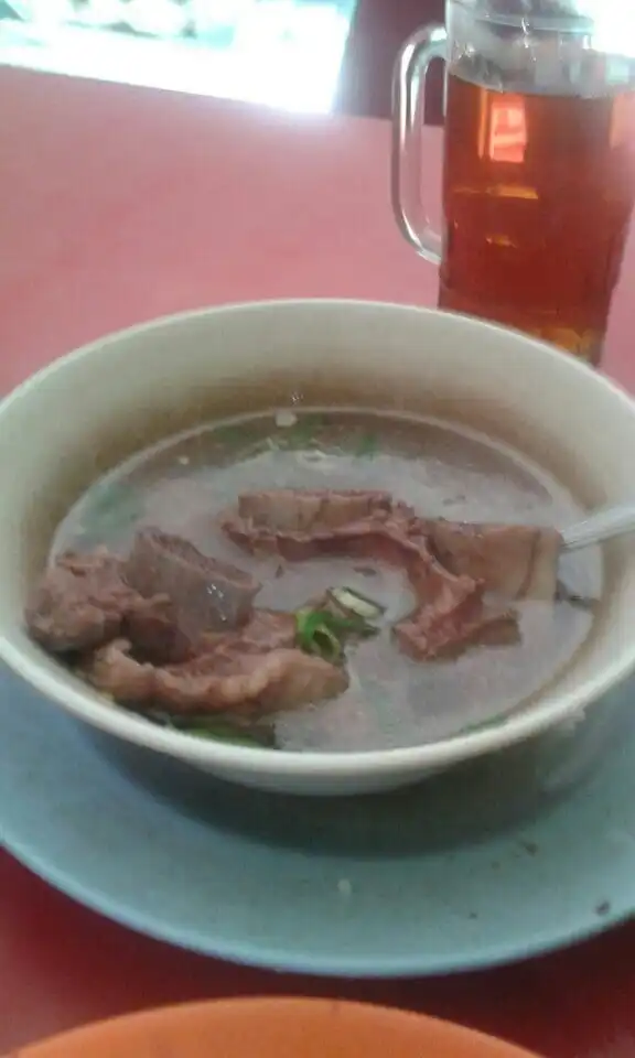 Gambar Makanan Warung Makan Sop Iga Sapi Bambu Kuning 4