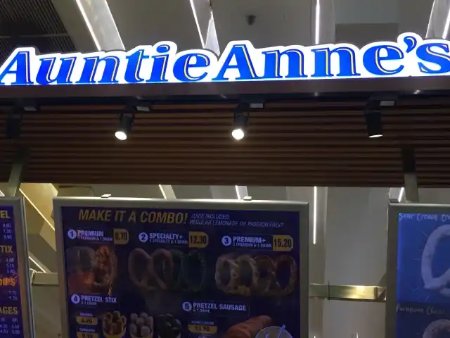 Auntie Anne's Food Photo 15