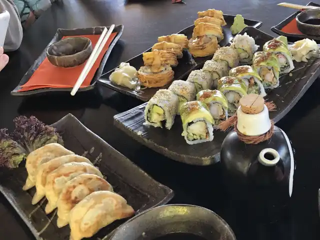İoki Sushi Bar & Japanese Restaurant'nin yemek ve ambiyans fotoğrafları 54