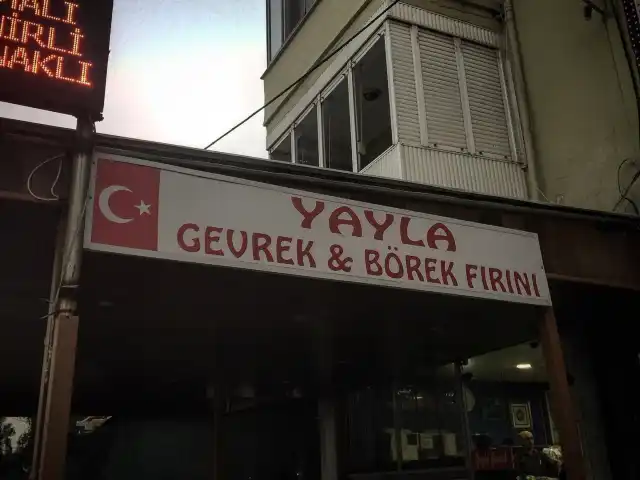 Yayla Gevrek ve Börek Fırını'nin yemek ve ambiyans fotoğrafları 5