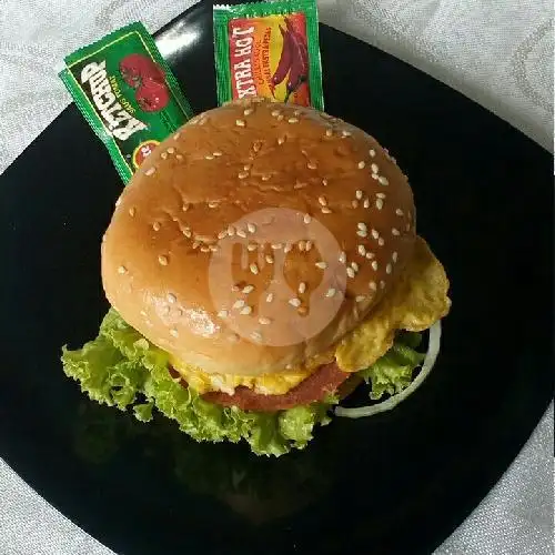Gambar Makanan Burger Mama Londo, Kedungkandang 6