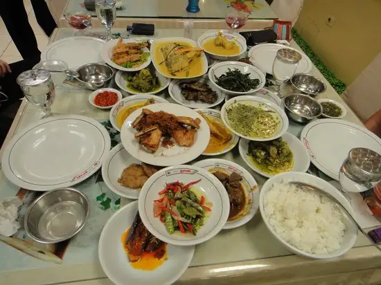 Gambar Makanan Restaurant Garuda Padang 1