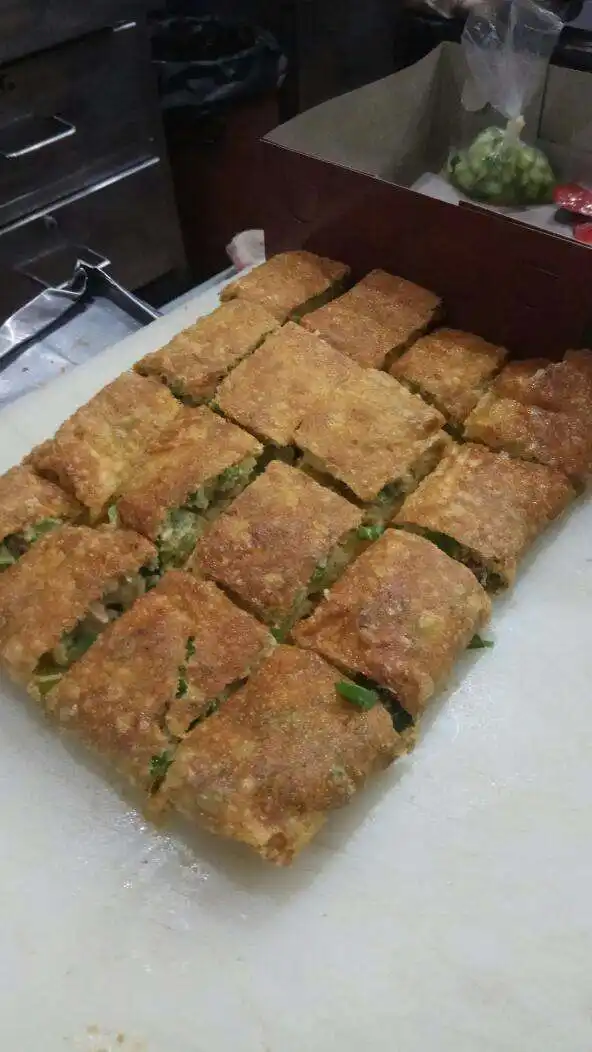 Gambar Makanan Martabak Bolu Liana 11