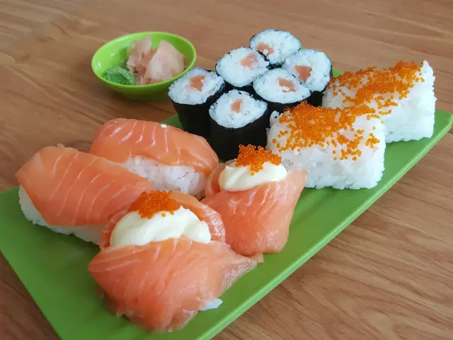 Gambar Makanan Sushi Station 5